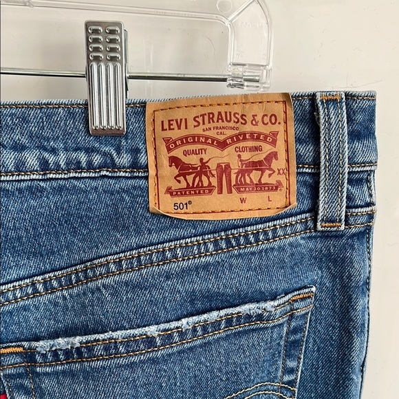 LEVIS 501 Women’s Straight Leg Denim Blue Jeans, Size W31 L30 - Picture 8 of 13